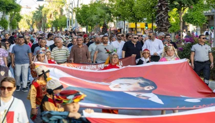 Minikler Türkiye Halk Oyunları Şampiyonası Manavgatta başladı