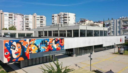 Muratpaşa, dışavurumcu sanatın ustasını ağırlıyor