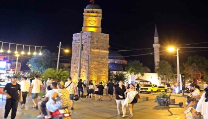 Nüfusu gündüz 82, gece 10 bin