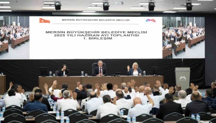 Seçer: Mersinde barış ve hoşgörü iklimini hep birlikte yaşatmaya devam edeceğiz