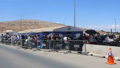 Ülkesine dönüş yapan Suriyeliler, Kurban Bayramı öncesi Cilvegözünda yoğunluk oluşturdu