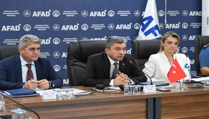 Vali Şahin: Afetlere karşı müdahale kapasitemizi dünya standartlarının üstüne çıkarmak için çalışıyoruz