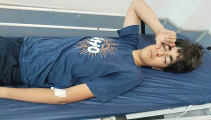 Voleybol filesine takılan öğrenci ölümden döndü: O anlar kamerada