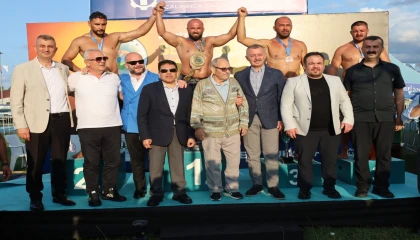 Yağlı güreş liginde Muratpaşa Belediyesi liderliğini sürdürüyor