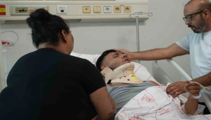 Yüksekten havuza atlayan gencin boynu kırıldı, aile ihmal var dedi