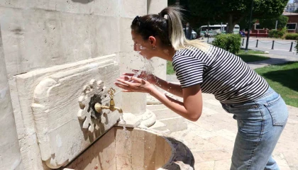 Adanada hissedilen sıcaklık 50 dereciyi buluyor