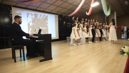 Afetzede öğrenciler, sanatın iyileştirici gücüyle deprem psikolojisini atlattı