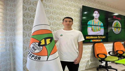 Alanyaspor, iki yerli oyuncu ile sözleşme imzaladı