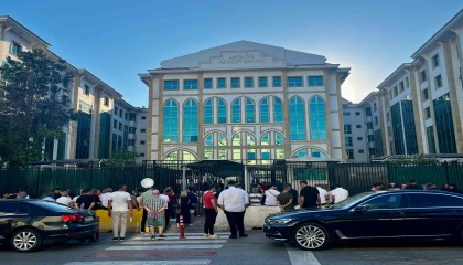 Antalya Büyükşehir Belediye Başkanı Böcek tutuklandı