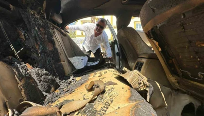 Antalyada iş adamının lüks otomobiline saldırı