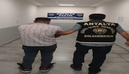 Antalyada kendisini istihbarat görevlisi olarak tanıtan şahıs dolandırıcılıktan tutuklandı