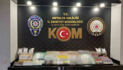 Antalyada rüşvet ve kaçakçılık operasyonları: 2 tutuklama