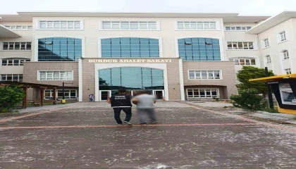 Burdurda üzerinde uyuşturucu madde çıkan şüpheli tutuklandı