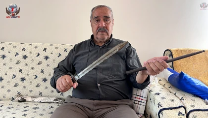 Dedesinin savaşta, hayatta kalmak için kullandığı 170 yıllık süngüyü torunlarına miras bırakacak