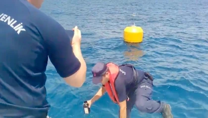 Denize atık bırakılan marinanın yetkilisine adli kontrol