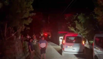 Gazipaşada yangın sebebiyle bir mahalle tedbir amaçlı tahliye edildi