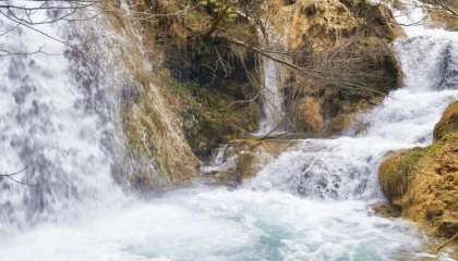 Göksunun saklı cenneti: Hacıkodal Kocabor Şelalesi
