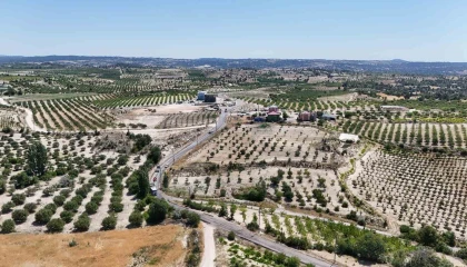 Gülnarda 8 kilometrelik yol yenilendi