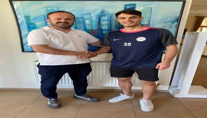 Isparta 32 Spordan sağ bek takviyesi