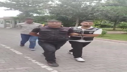 Kırmızı ışıkta sürücülere korku salan şüpheliler yakalandı