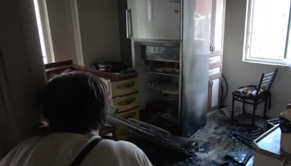 Madde bağımlısı genç evi yaktı, anne ile baba yaşananlara isyan etti
