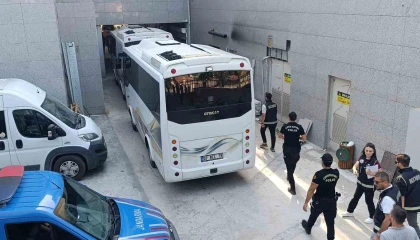 Manavgat Belediyesindeki rüşvet, irtikap ve zimmet operasyonunda şüpheliler adliyeye sevk edildi