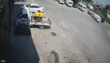 Manavgatta iki otomobilin çarpıştığı anlar kamerada