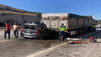 Mersinde feci kaza: 5 ölü, 1 ağır yaralı