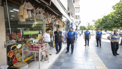Mersinde kaldırım ve yol işgaline geçit verilmiyor