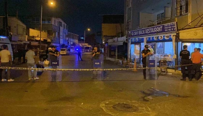 Mersinde restoranda hesap tartışması kanlı bitti: 6 yaralı