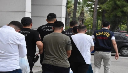 Mersinde suç örgütüne şafak operasyonu: 18 gözaltı