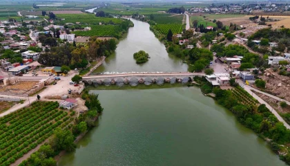 Misis Köprüsü 1700 yıldır ayakta ama bakımsızlıktan turizme kazandırılamıyor