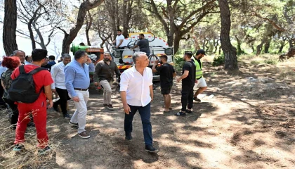 Muratpaşa, 19 araçla yangına müdahale etti