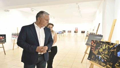 Muratpaşada 15 Temmuz anısına fotoğraf sergisi