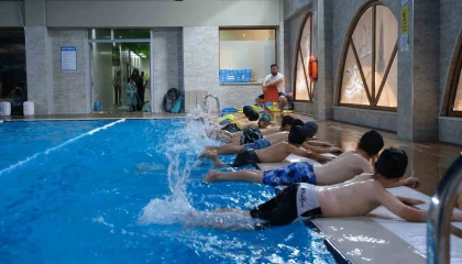 Onikişubat Belediyesinin yüzme kursları başladı