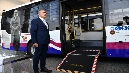 Osmaniye Belediyesinin yeni otobüsleri yola indi