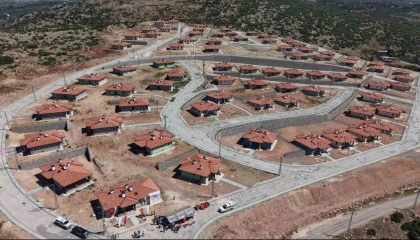 Osmaniyede villa tipi köy evleri depremzedelerin yüzünü güldürdü