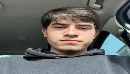 Otomobille çarpışan motosiklet sürücüsü hayatını kaybetti