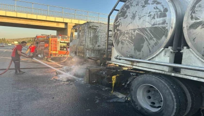 Seyir halindeyken alev alan süt tankeri kullanılamaz hale geldi