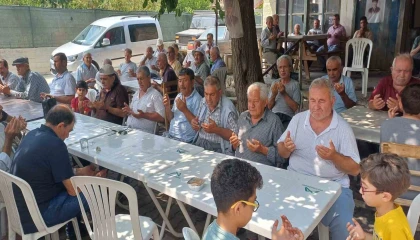 Tarsusta imece usulü aşure ikramı