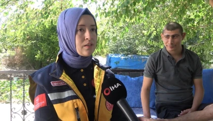 Telefonda engelli bireyin hayatını kurtaran 112 personeli aileyi ziyaret etti