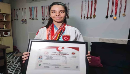 14 yaşında 150den fazla madalyası var