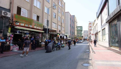 Akdeniz Belediyesinden kaldırım işgallerine sıkı denetim