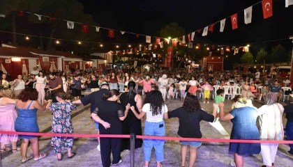 Anadolunun renkleri Kepez Uluslararası Kültür Festivalinde