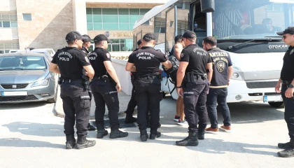 Antalyada aranan 125 şahıs eş zamanlı operasyonla yakalandı