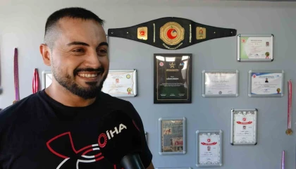 Antalyada düğün pisti boks ringine dönüştü