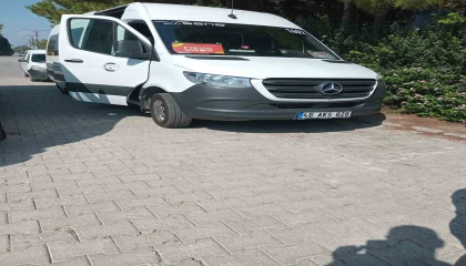 Antalyada tur minibüsü şoförü aracında ölü bulundu