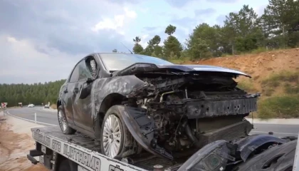 Burdurda otomobil devrildi: 2 yaralı