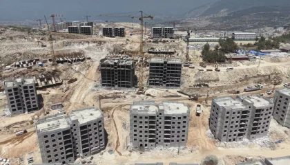 Cebike Mahallesinde afet konutları hızla sürüyor