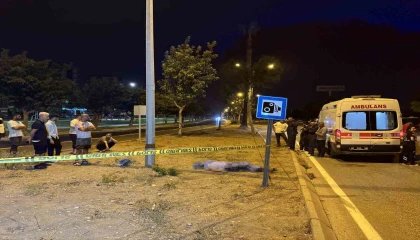 Devrilen motosikletteki genç hayatını kaybetti